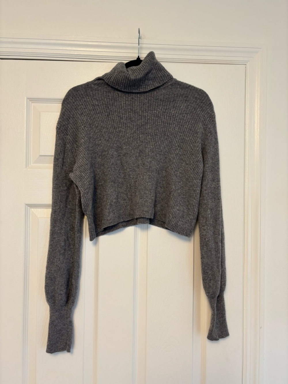 Reformation Luisa Cashmere Turtleneck Sweater Dark Gray Size M - Picture 10 of 11